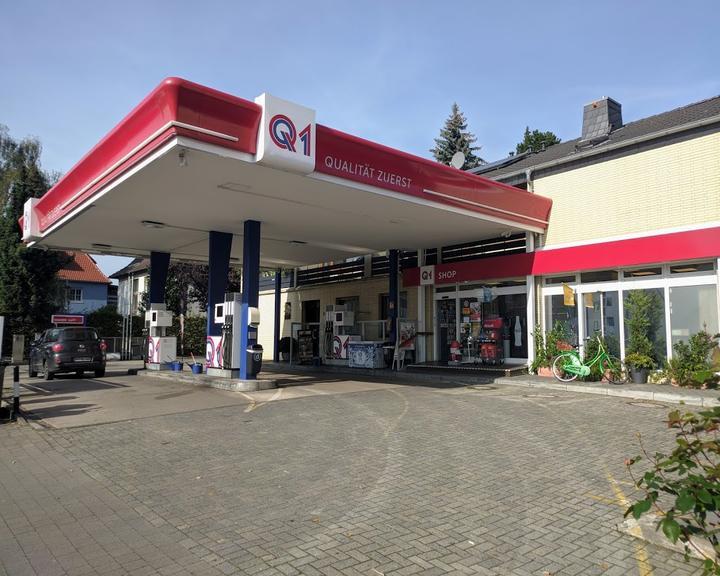 Q1 Tankstelle